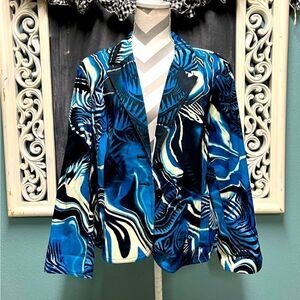 La Vita Blue and White Animal print Blazer